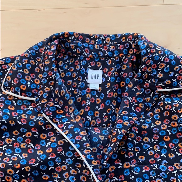 Gap Floral Pajama Style Top - Picture 3 of 7